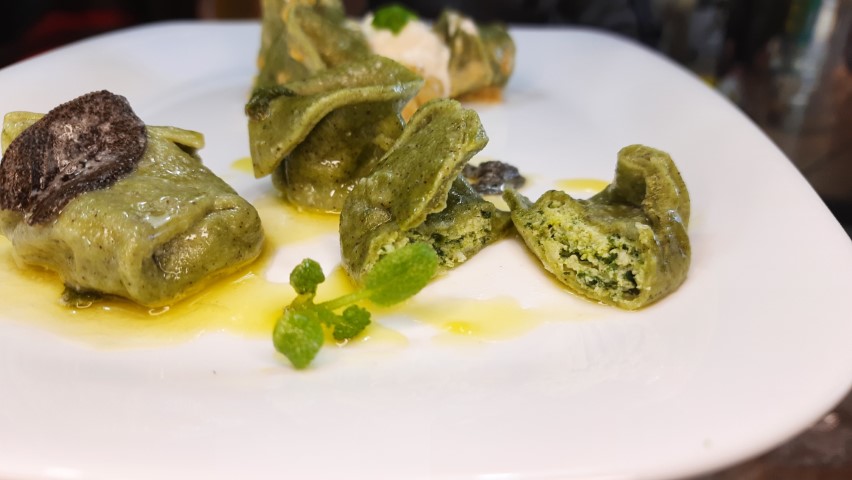 Ricetta Tortelloni verdi con ricotta e spinaci | Casa a Sud Food &amp; Travel