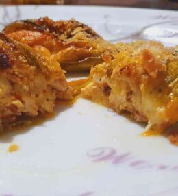 Fiori di zucca ripieni al forno