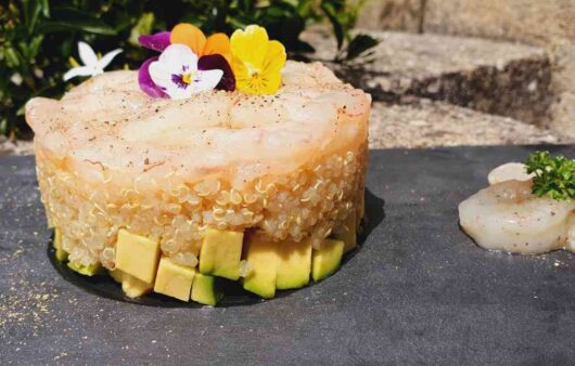 quinoa gamberi e avocado